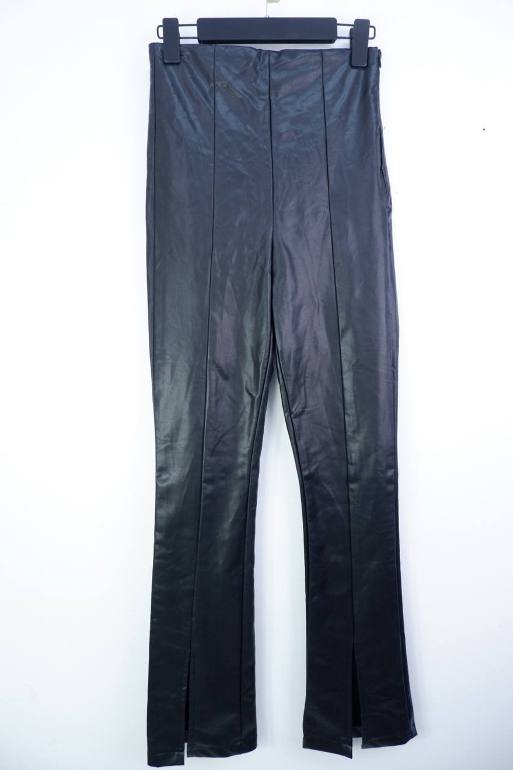 Штаны De Facto под кожу, эффектный клеш с вырезами спереди 42 размер, новые