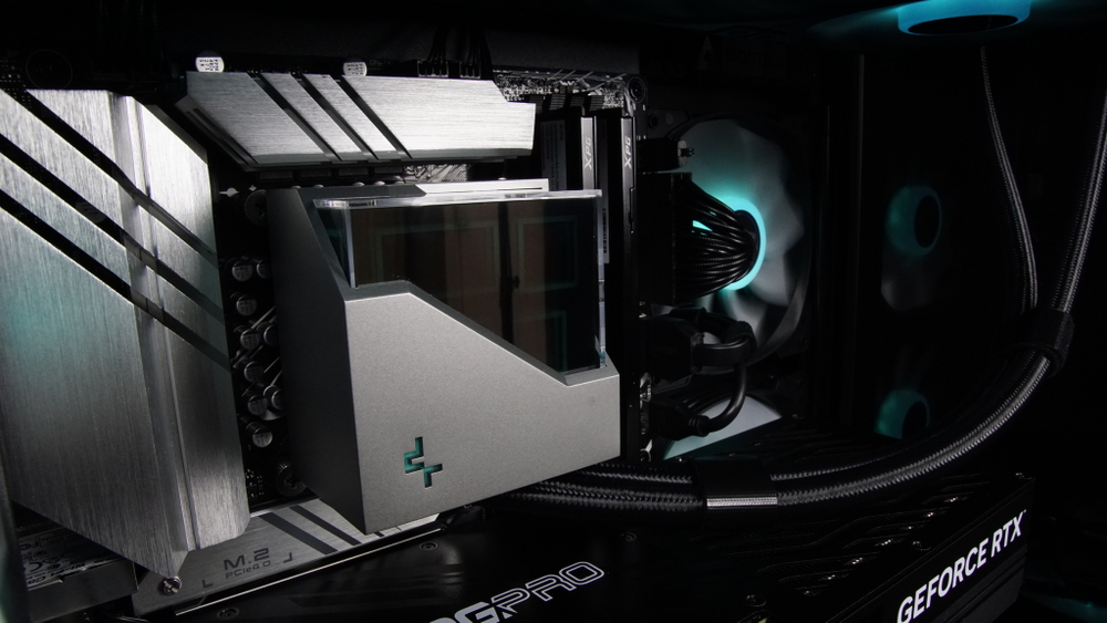 i7 13700KF + RTX 5070 12Gb