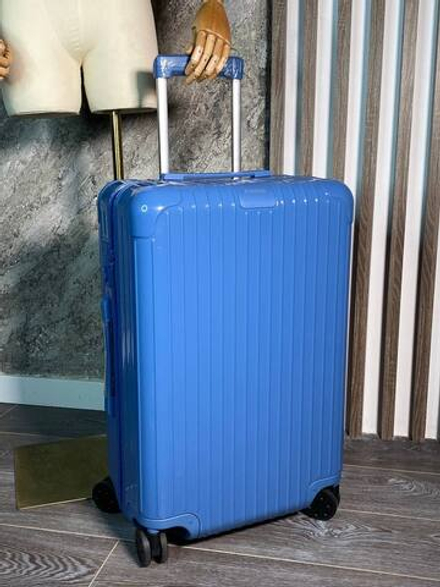 Чемодан Rimowa