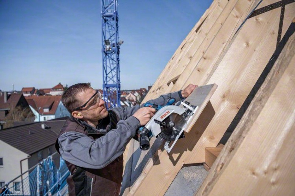 Пила циркулярная аккумуляторная BOSCH GKS 185-LI без АКБ и ЗУ 06016C1221