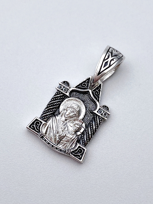 Образок из серебра/Чернение/С подвижным ухом/Казанская БМ