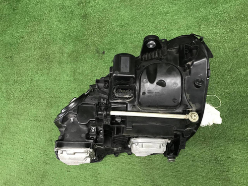 Фара правая Mercedes E W212 (13-16) LED В сборе