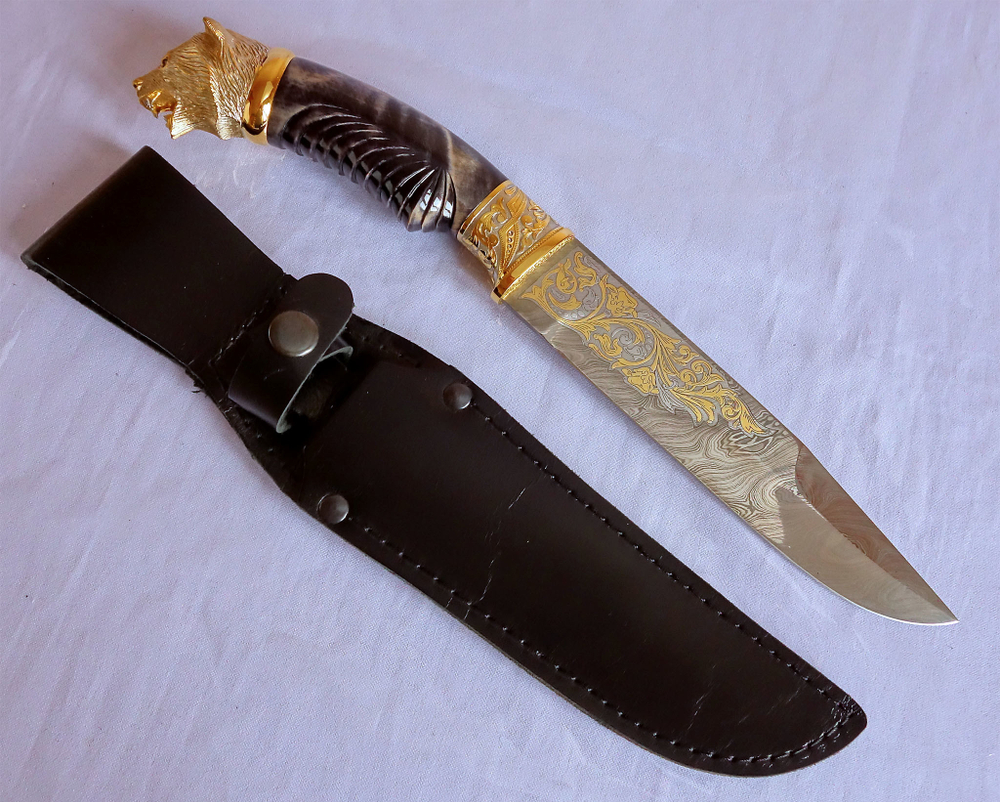 Нож дамасский "Медведь-2" /в коробке/