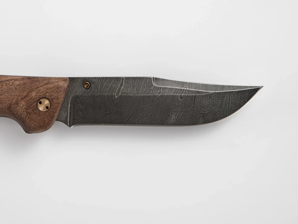 Складной нож "Тайга", дамасская сталь, рукоять орех