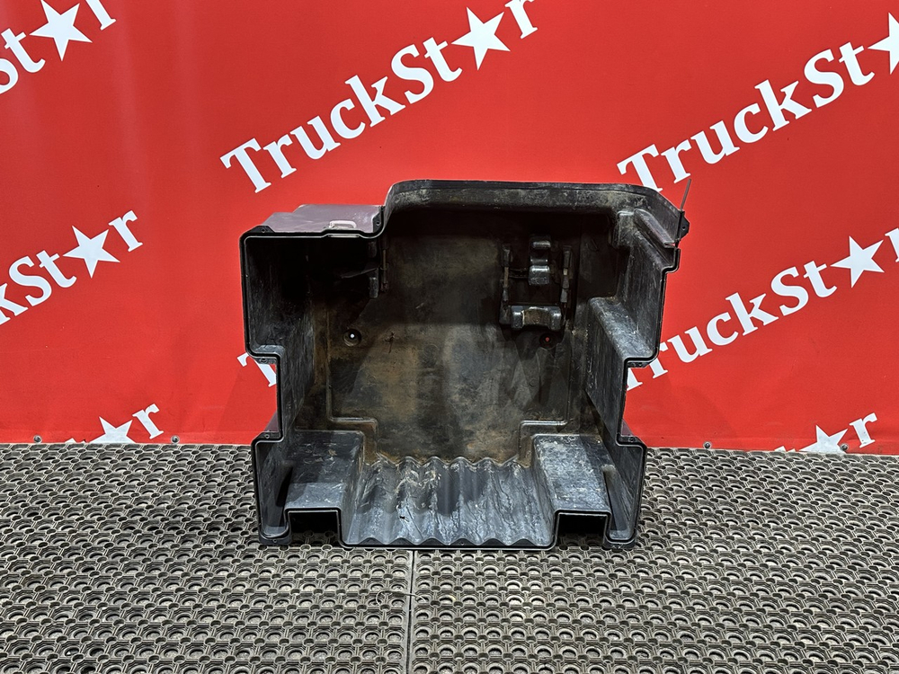 Ящик инструментальный левый 2018г.