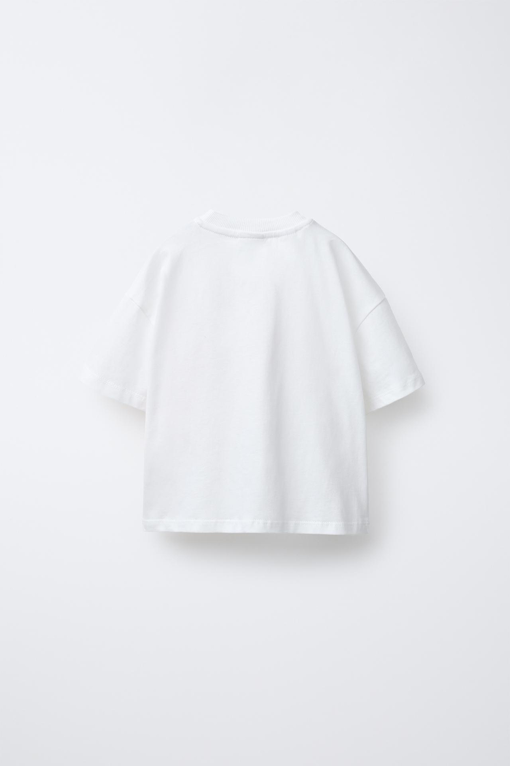 ZARA ФУТБОЛКА С АНИМАЛИСТИЧЕСКИМ ПРИНТОМ, БЕЛЫЙ