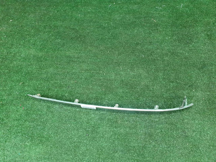 Молдинг заднего бампера Genesis G80 2 (2020-2024)