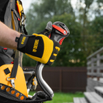 Триммер бензиновый DGT-52-PRO, анти-вибро, 52 см3, неразъем, состоит из 2 частей Denzel