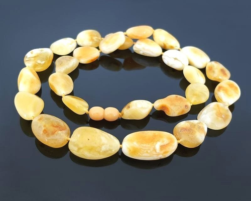 Бусы из пейзажного янтаря природной формы (7303)