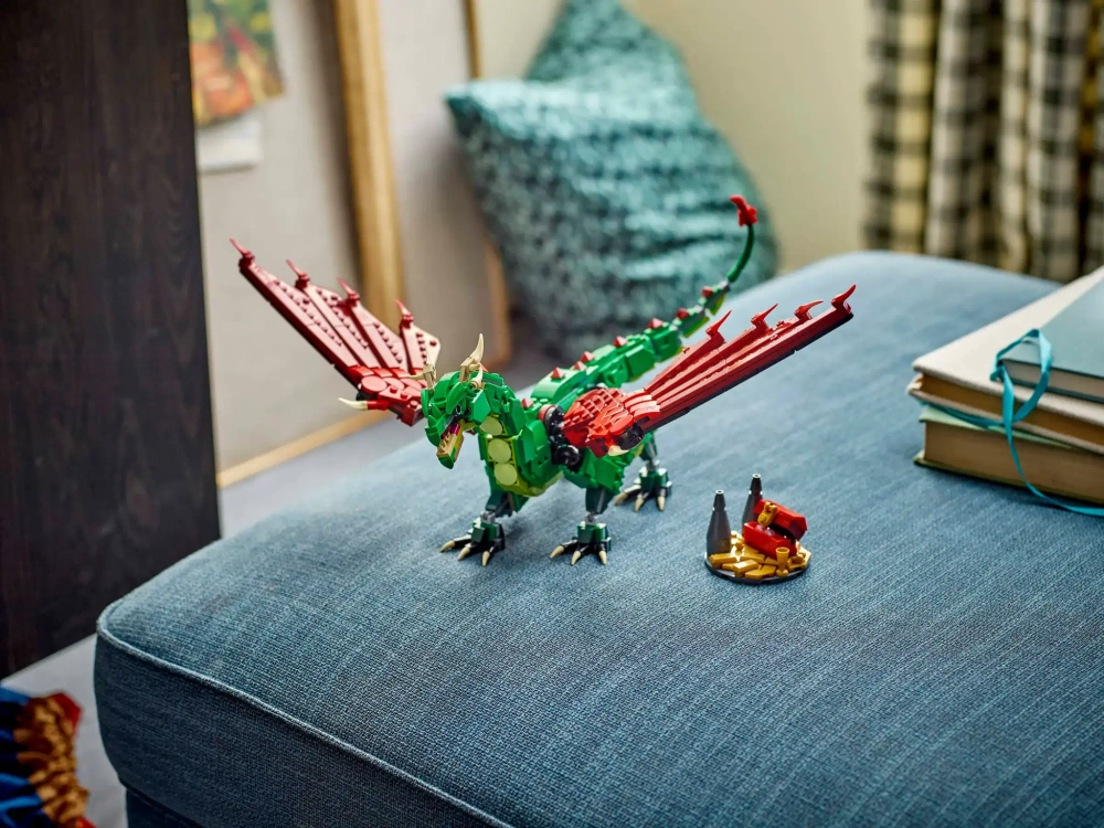 Конструктор LEGO Creator 31161 Средневековый дракон, 3в1