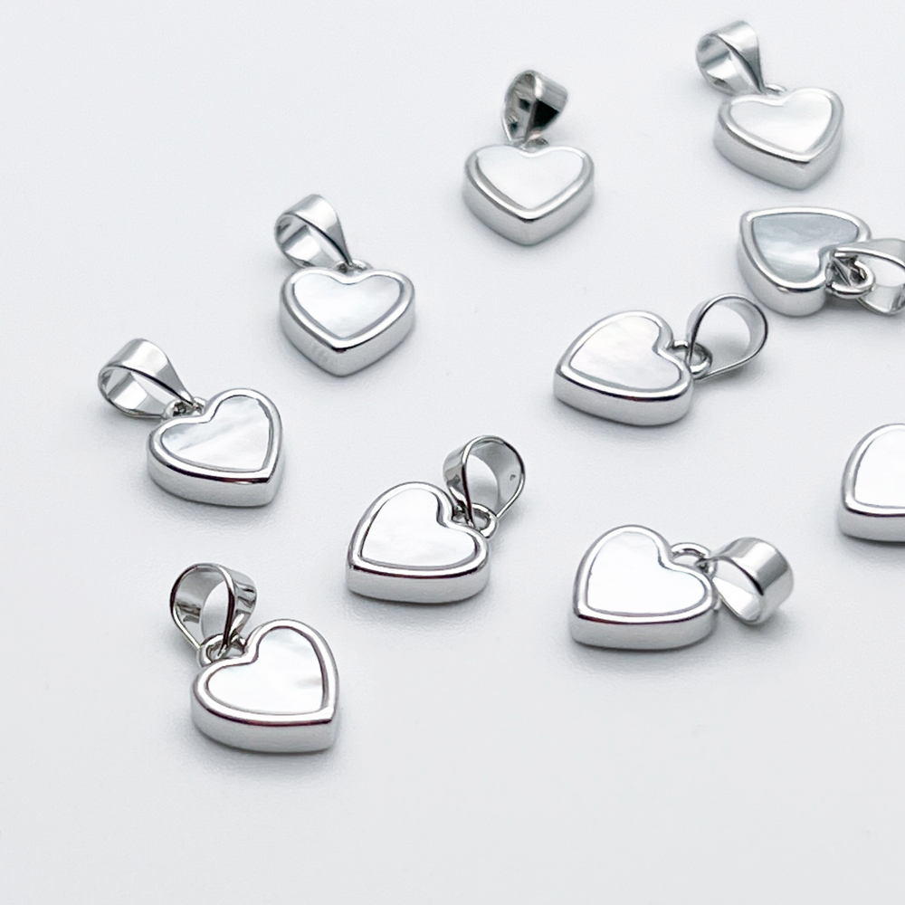 Подвеска Сердце, цвет серебро, перламутр, размер 8,5*7,5 мм + бейл, цена за 1 шт