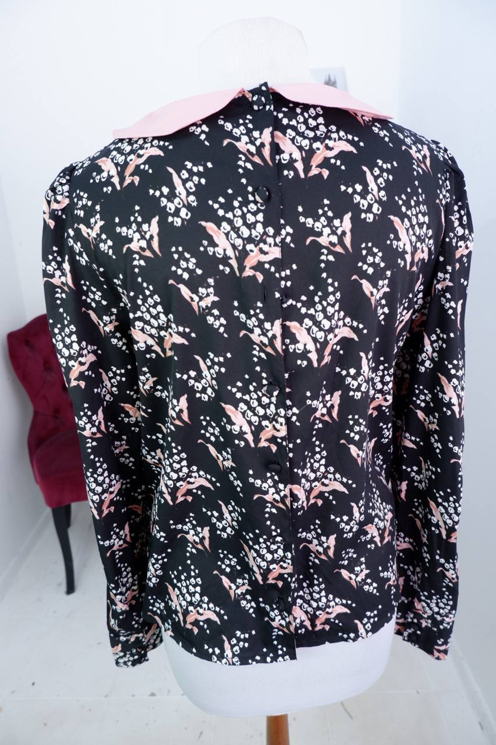 Блузка New Look для стиля и легкости, маркировка 12, визуально на 50 размер