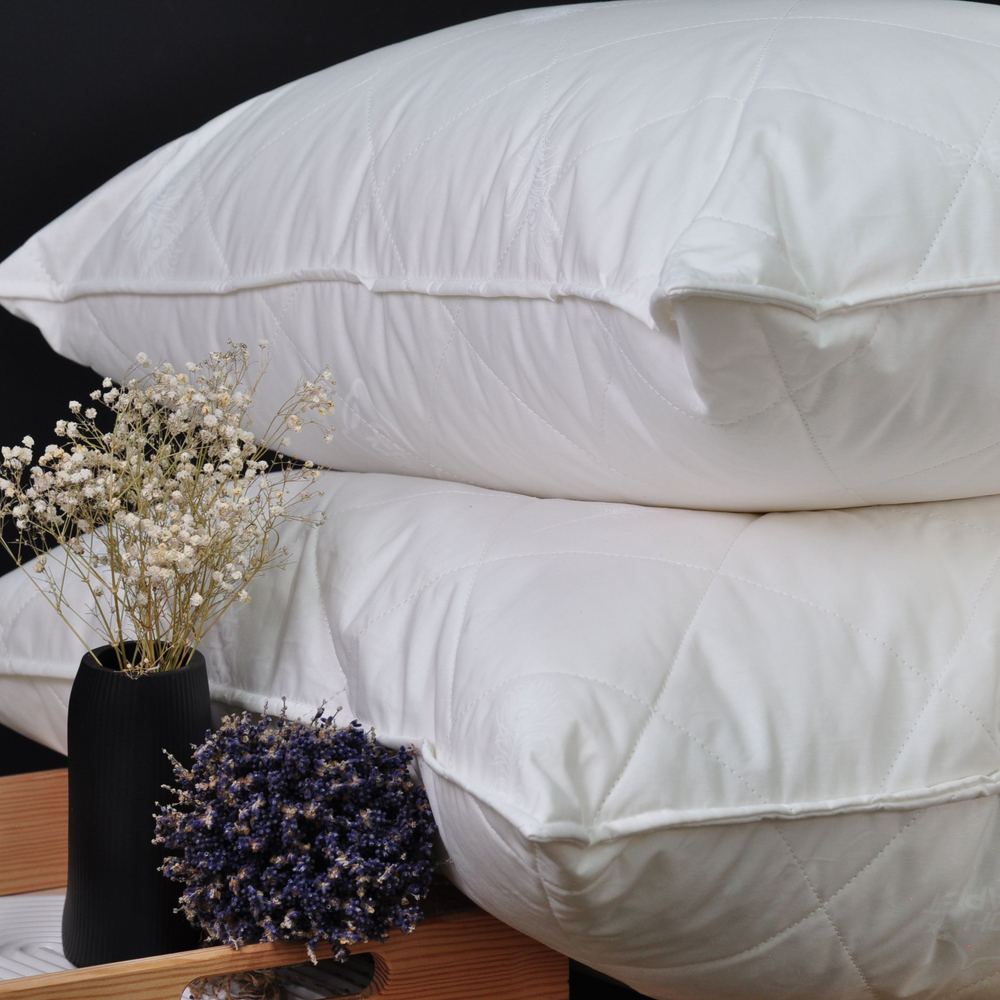 Подушка Лебяжий пух 50х70 см с чехлом из хлопка Люкс