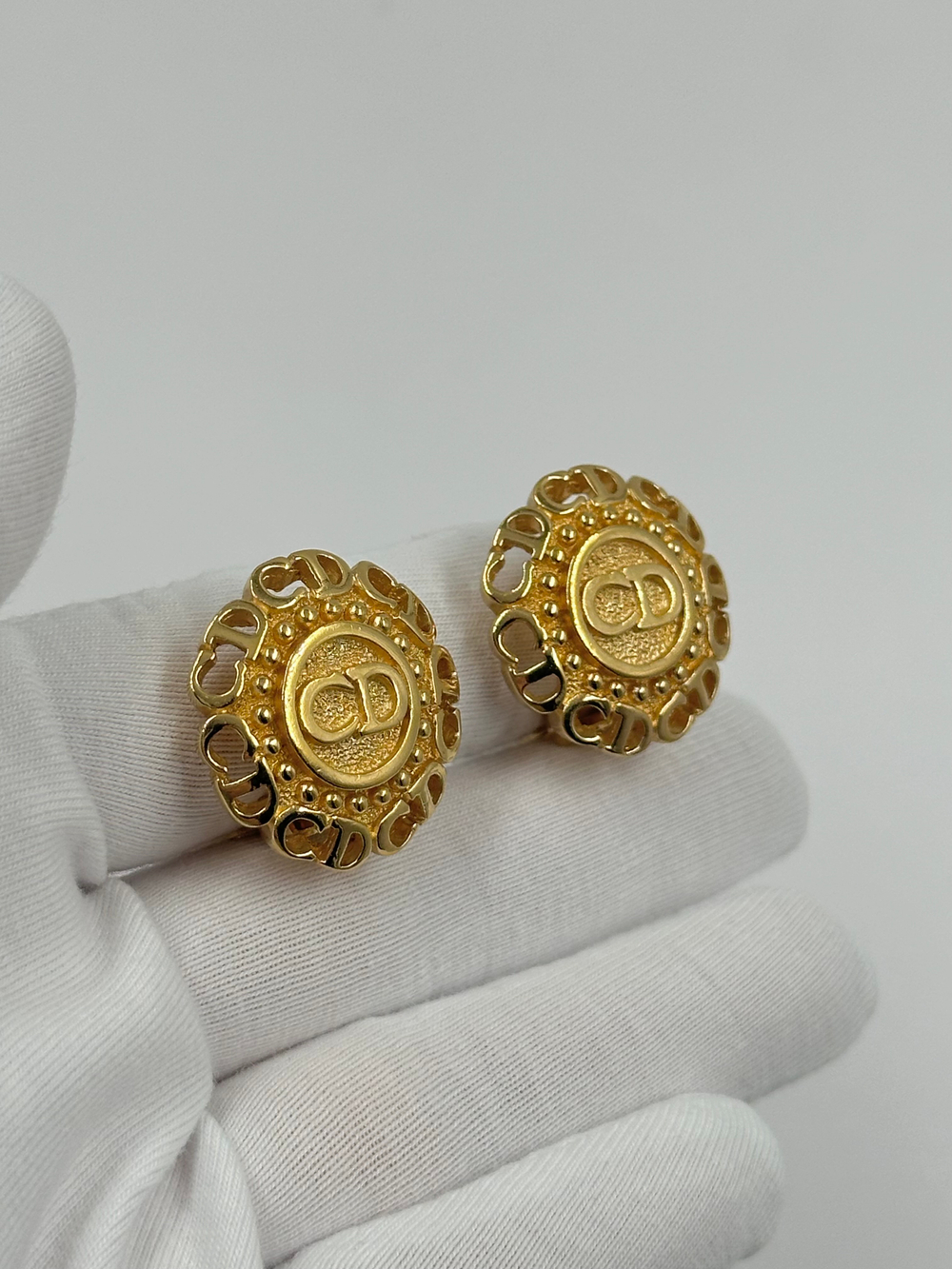 Клипсы Christian Dior