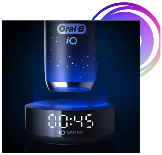 Электрическая зубная щетка Oral-B iO 10, черный