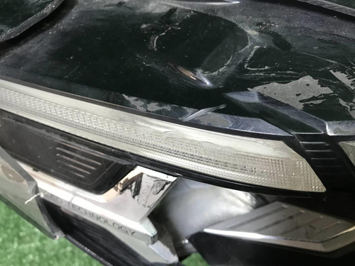 Битая Фара правая Geely Coolray (2023-н.в.) LED