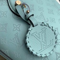Louis Vuitton Blossom PM