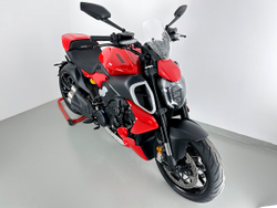 WRS Ветрове стекло Sport Ducati Diavel V4 прозрачное DU030T