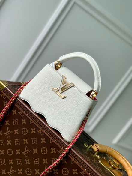 Louis Vuitton Capucines Mini
