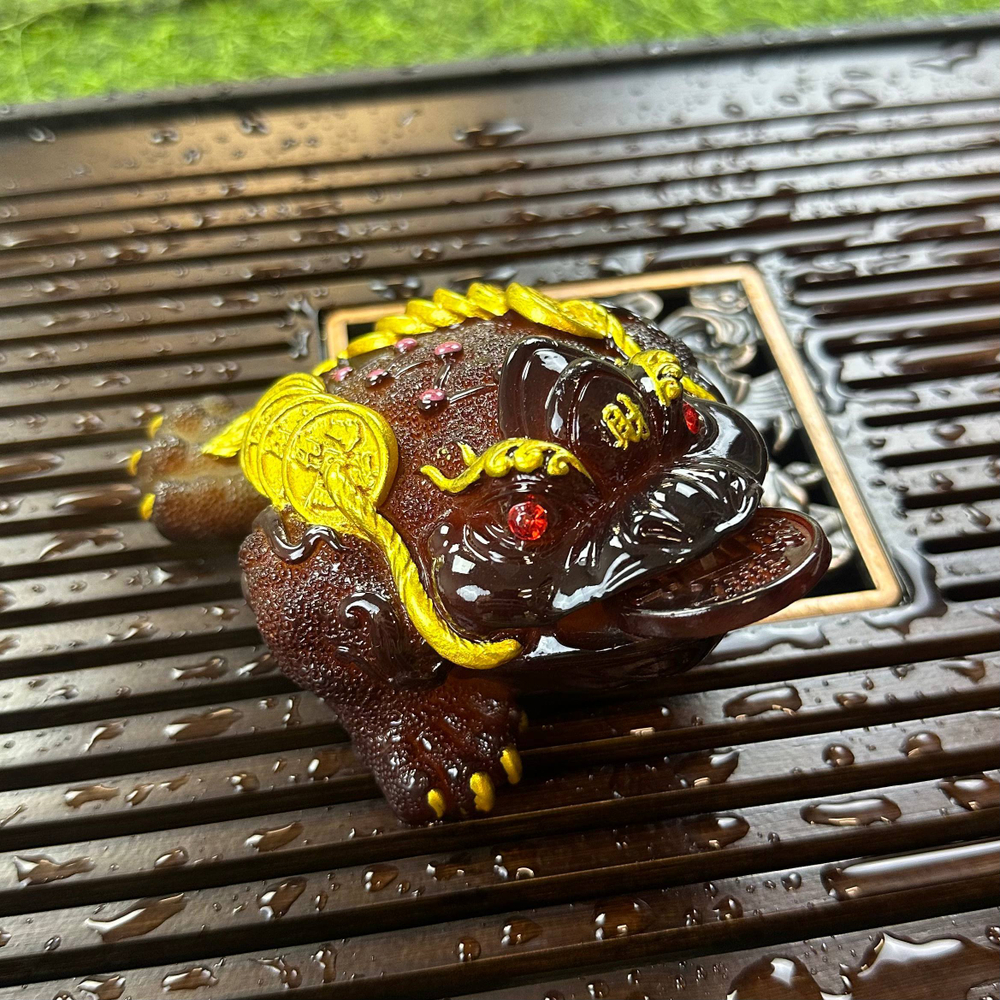 Чайная фигурка меняющая цвет (жаба)