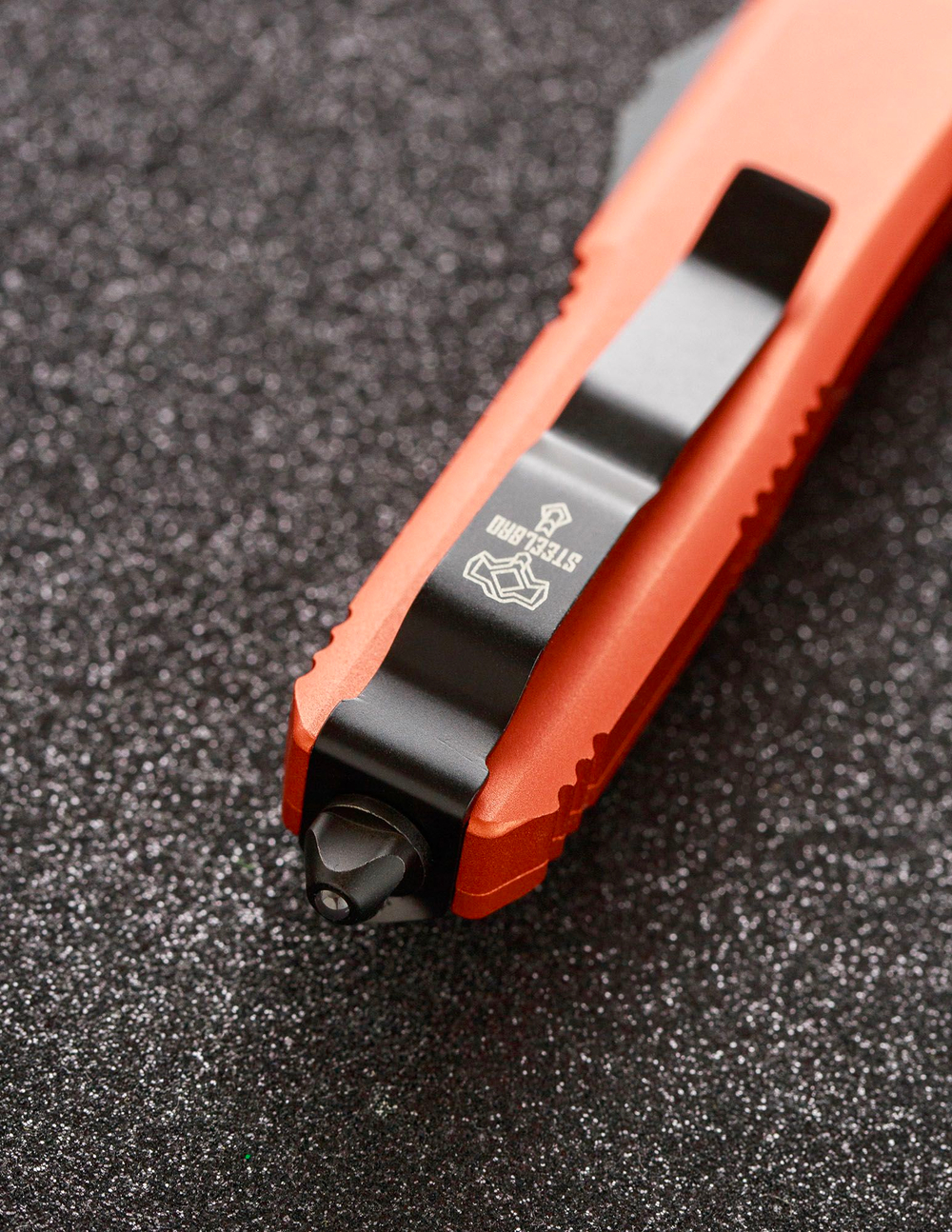 Автоматический складной нож SteelBro UTX-85 Hellhound Black VG-10 719-1OR (оранжевый) фронталка/выкидуха
