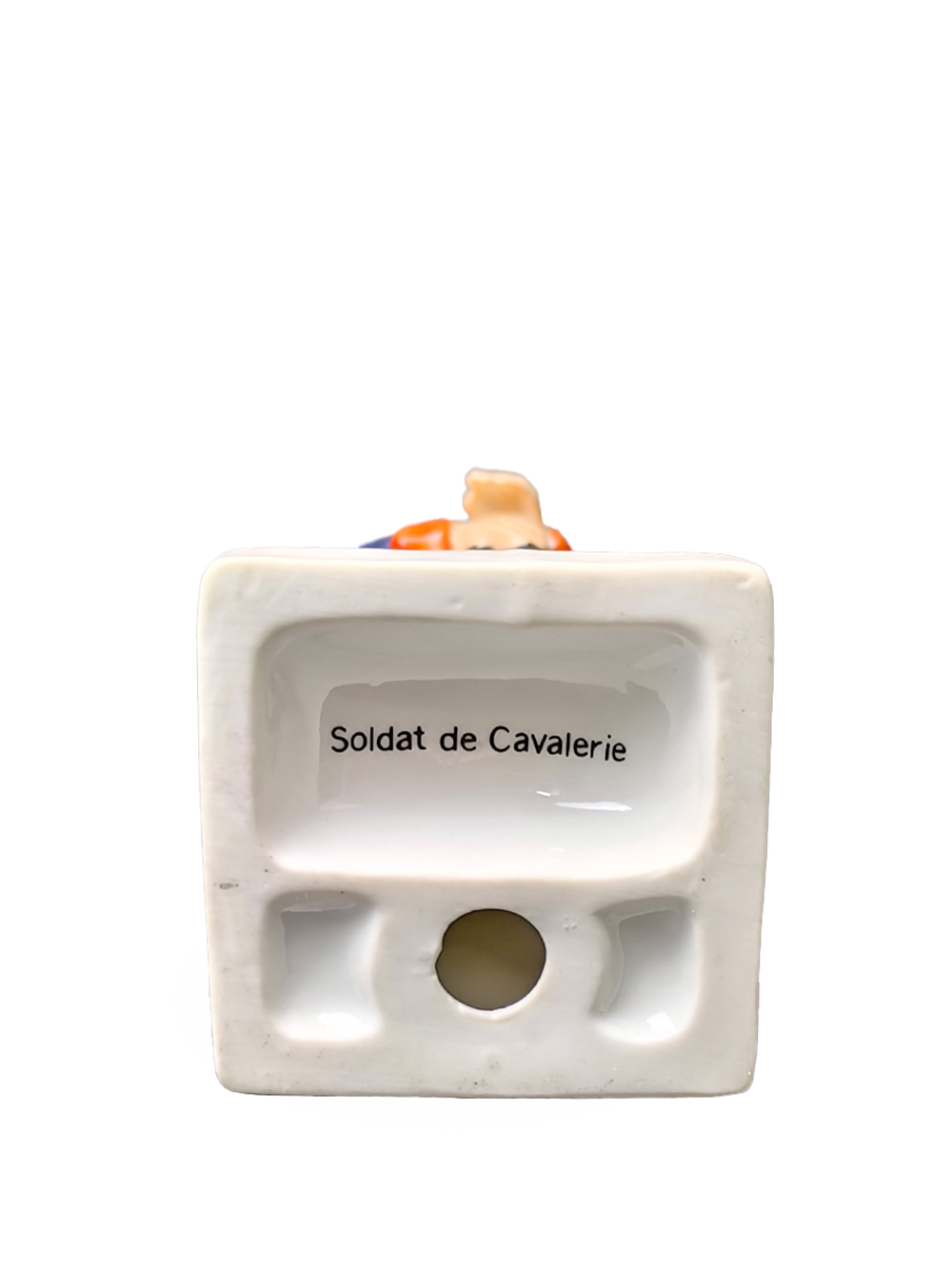 Фарфоровая статуэтка "Кавалерийский солдат" Франция