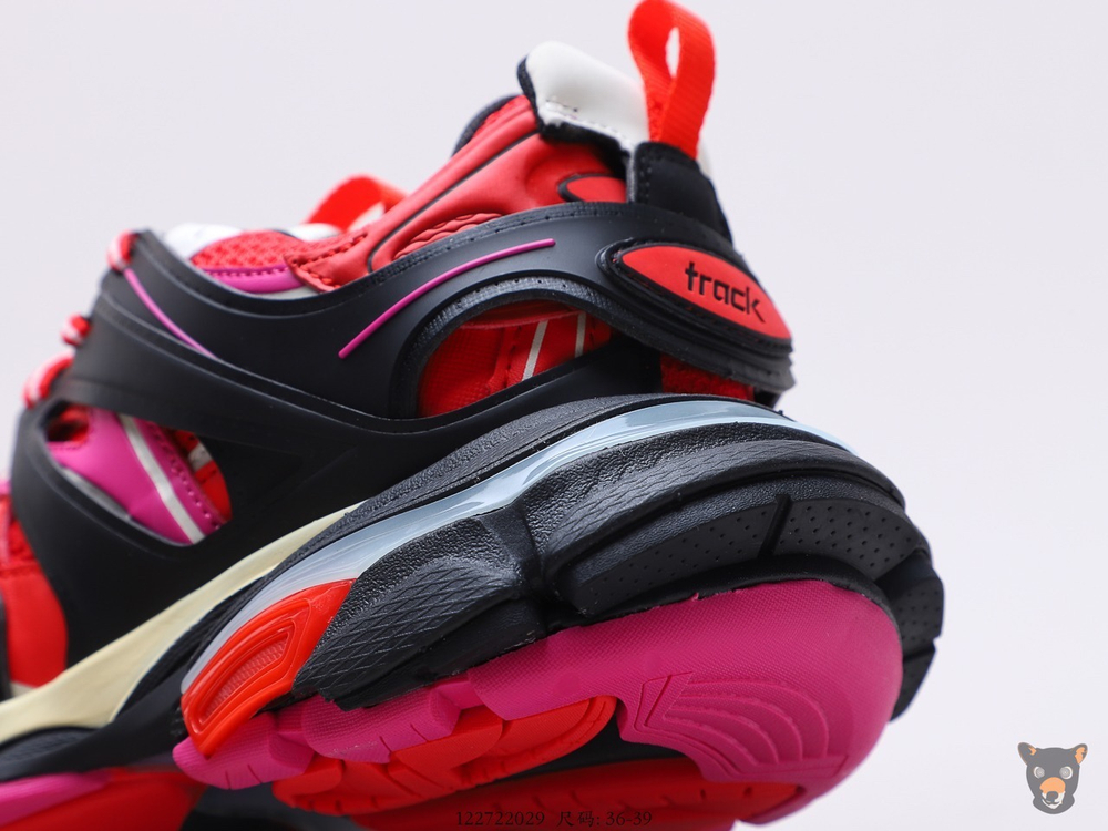 Кроссовки Track Trainers Black/Pink/Red