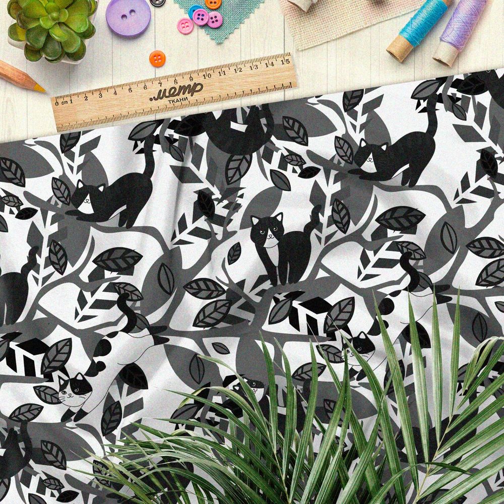Ткань бифлекс чёрные коты на серых деревьях