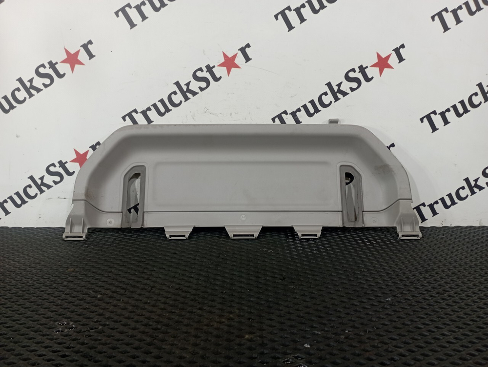 Накладка рамки люка 2020г.