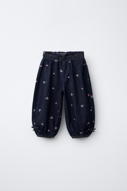 ZARA ДЖИНСЫ БРЮКИ-БОМБАЧО С ВЫШИТЫМИ ЦВЕТАМИ, СИНИЙ