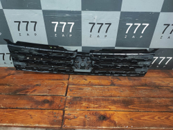 Решетка радиатора R-Line VW Touareg 2 14-18 Б/У Оригинал 7P6853653C