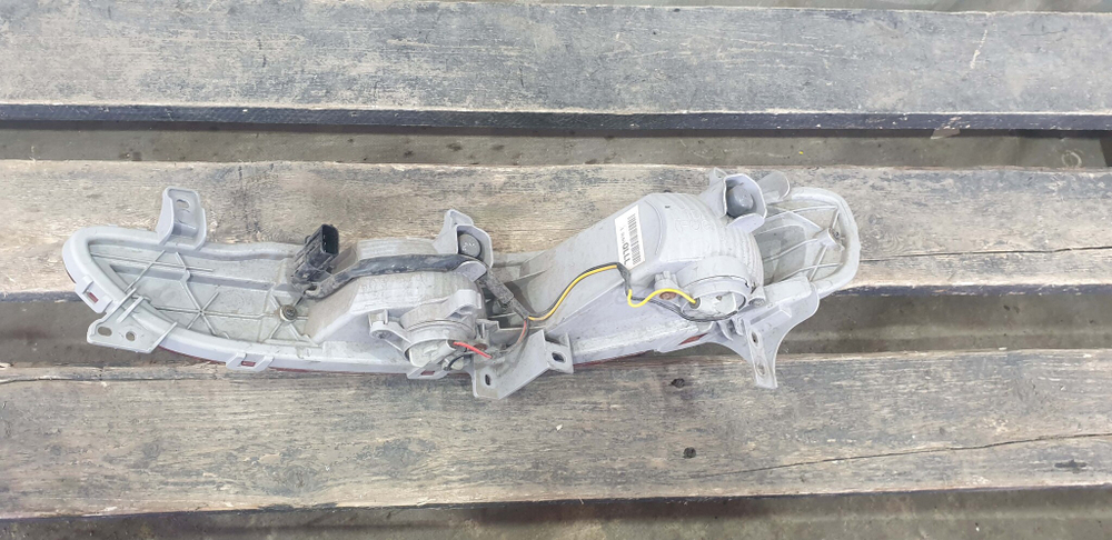 ПТФ задний левый Kia Sportage 4 (QL) 16-18 Б/У Оригинал 92405D9200