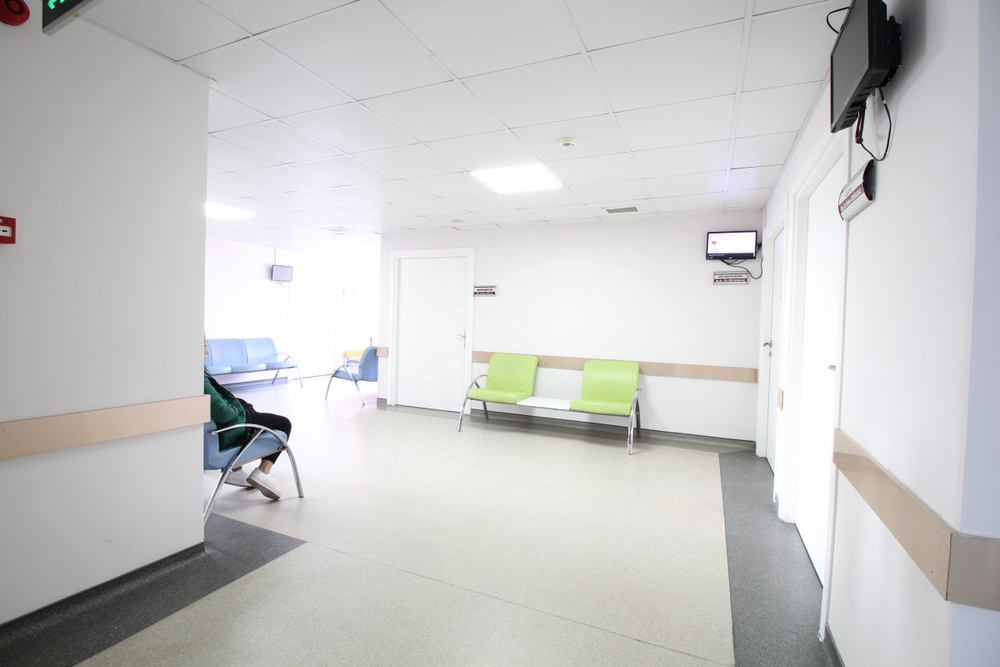 Мебель для медучреждений — безопасные и гигиеничные решения под заказ