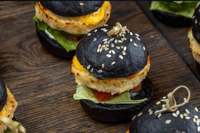 Мини-бургер с котлетой из креветок и трески, 20 шт.