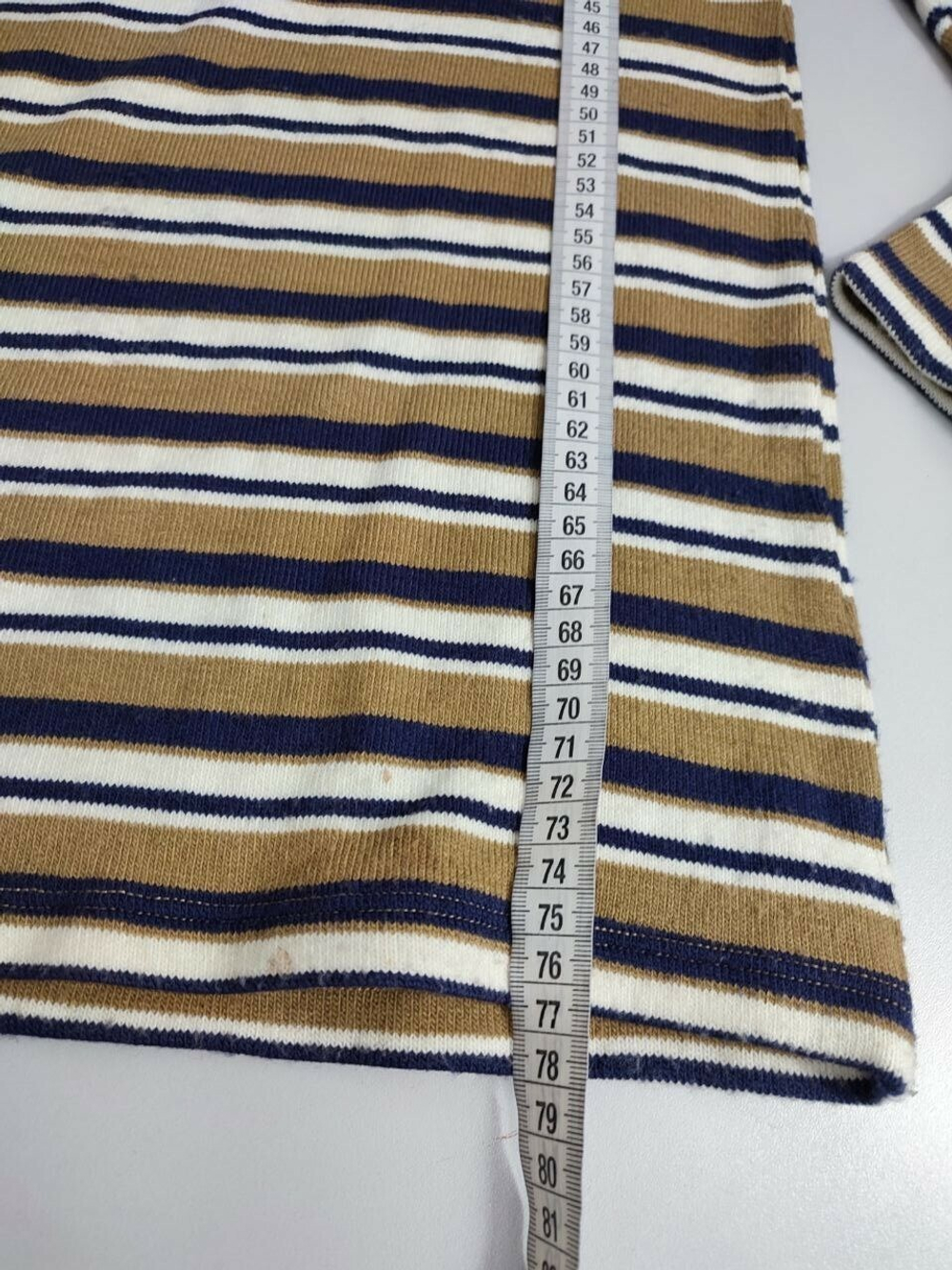 Свитер в полоску 46 размер