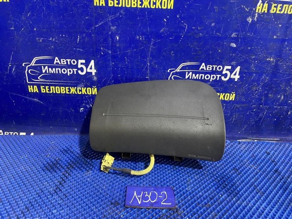 Подушка безопасности пассажирская NISSAN R'NESSA 1997