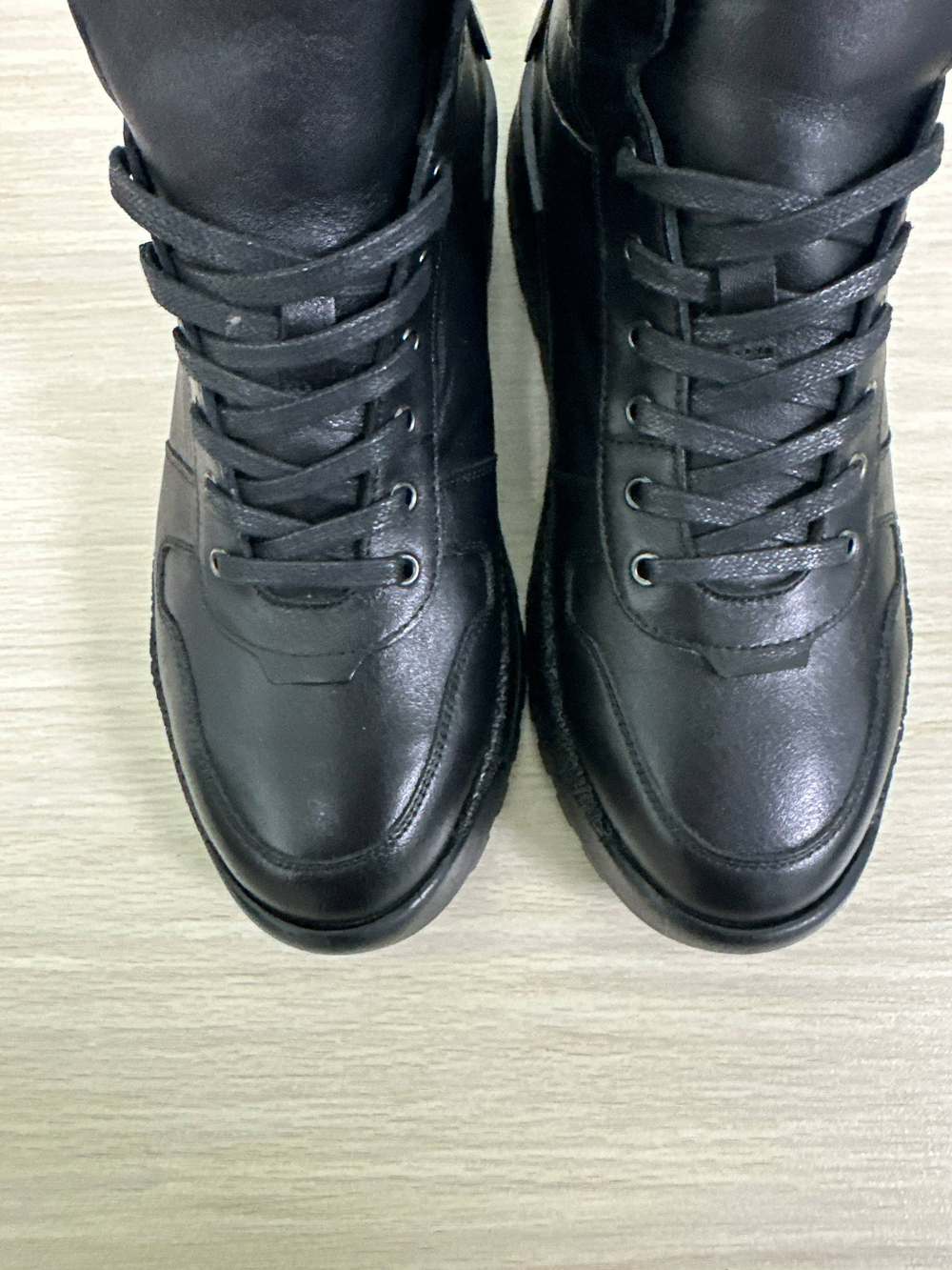 Ботинки женские(мех) 39р уценка_1331