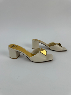 Мюли Valentino