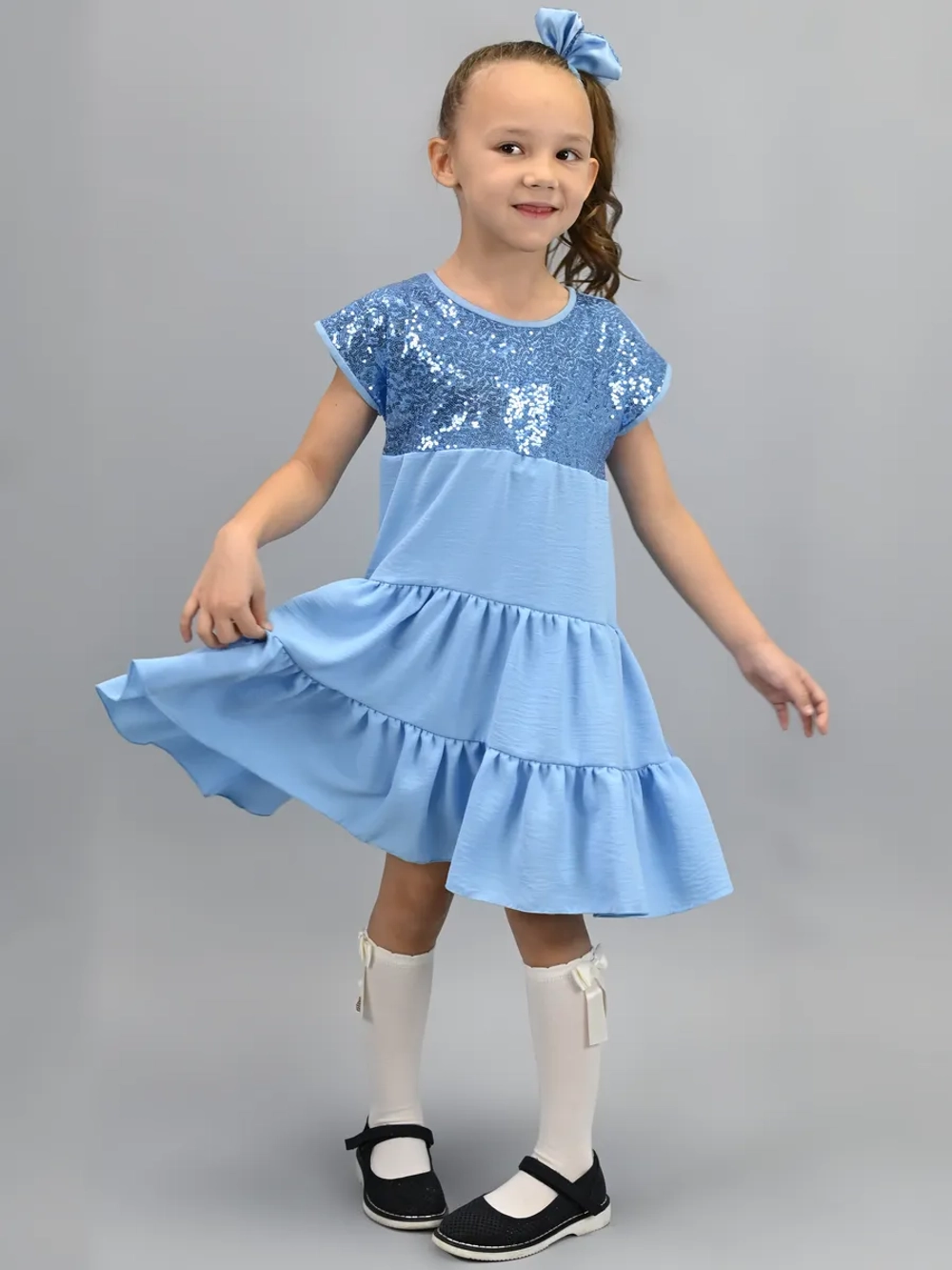 Платье нарядное для девочки с пайетками