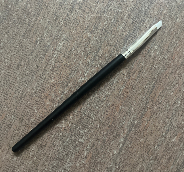 Кисть №9 для окрашивания бровей