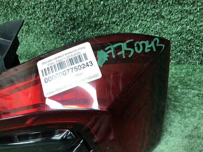 Фонарь правый внешний Chery Tiggo 4 (2018-2023)