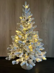 Искусственная елка Александрийская заснеженная 90 см., 70 теплых-белых Led ламп, 100% литая хвоя, ЕлкиТорг (209090)