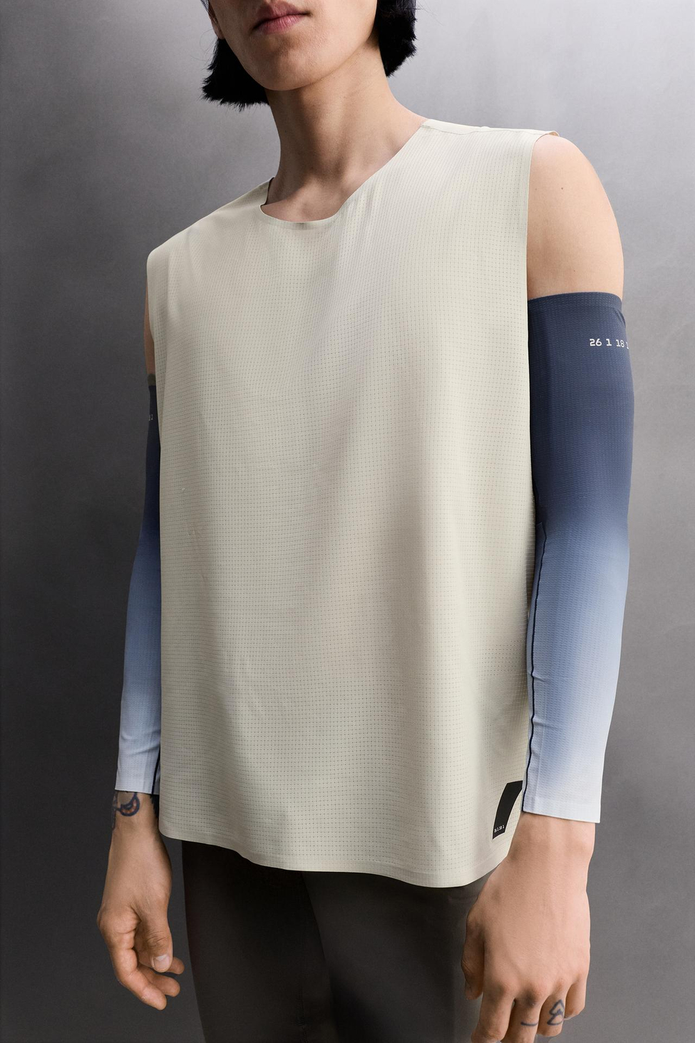 ZARA ПЕРФОРИРОВАННАЯ МАЙКА ДЛЯ БЕГА, СВЕТЛО-ЗЕЛЕНЫЙ