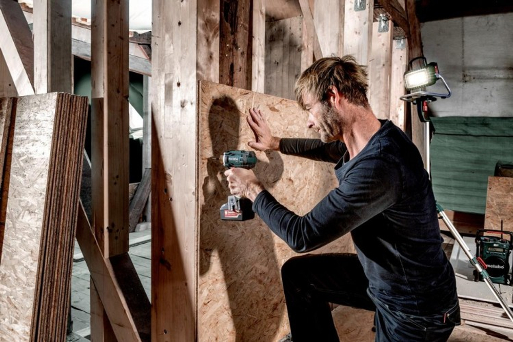 Аккумуляторный шуруповерт METABO BS 18 LTX Quick 2x5,2 Ач 602193650