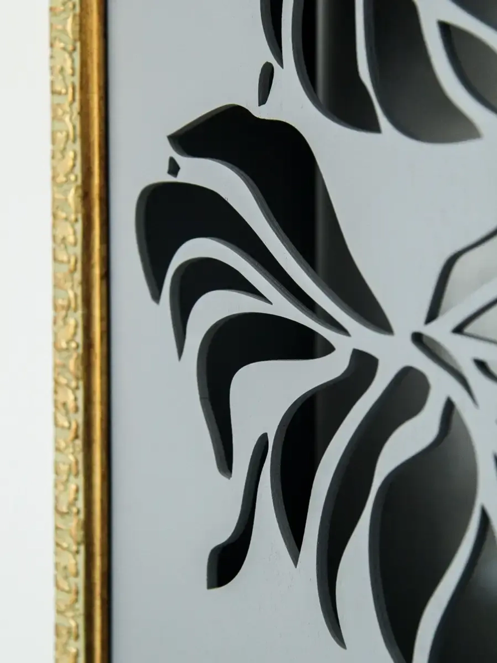 Полка квадратная "Монстера" в багетной раме с дверкой