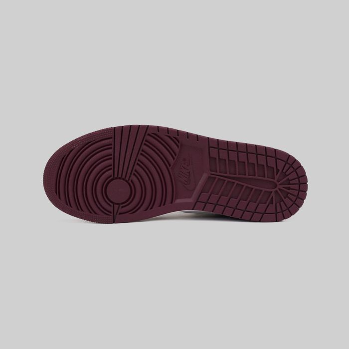 Кроссовки Jordan 1 Retro High OG Bordeaux артикул:555088-611  - купить в магазине Дайс