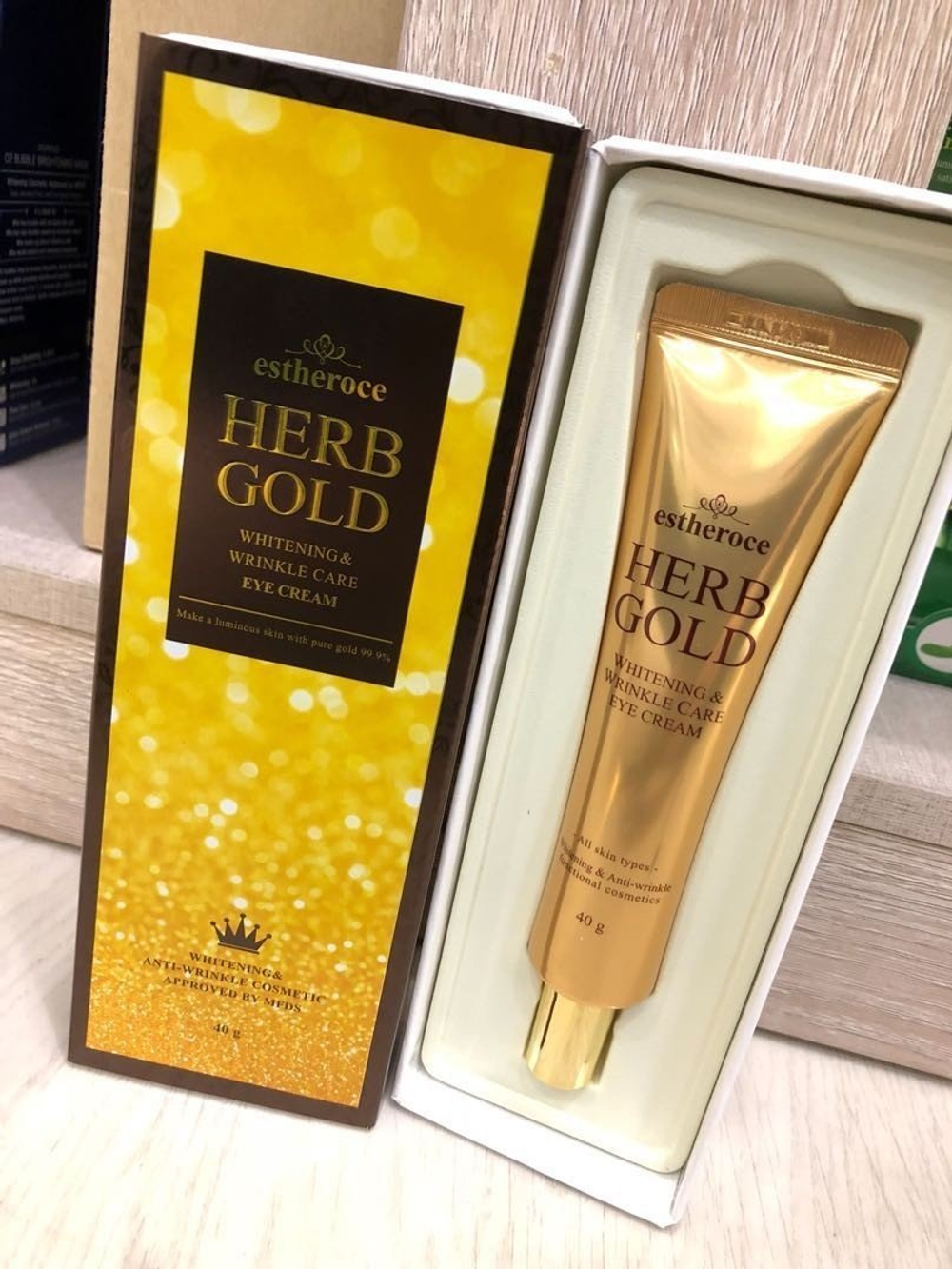 Deoproce Estheroce Herb Gold Whitening & Wrinkle Care Eye Cream омолаживающий крем для глаз с золотом и лекарственными экстрактами