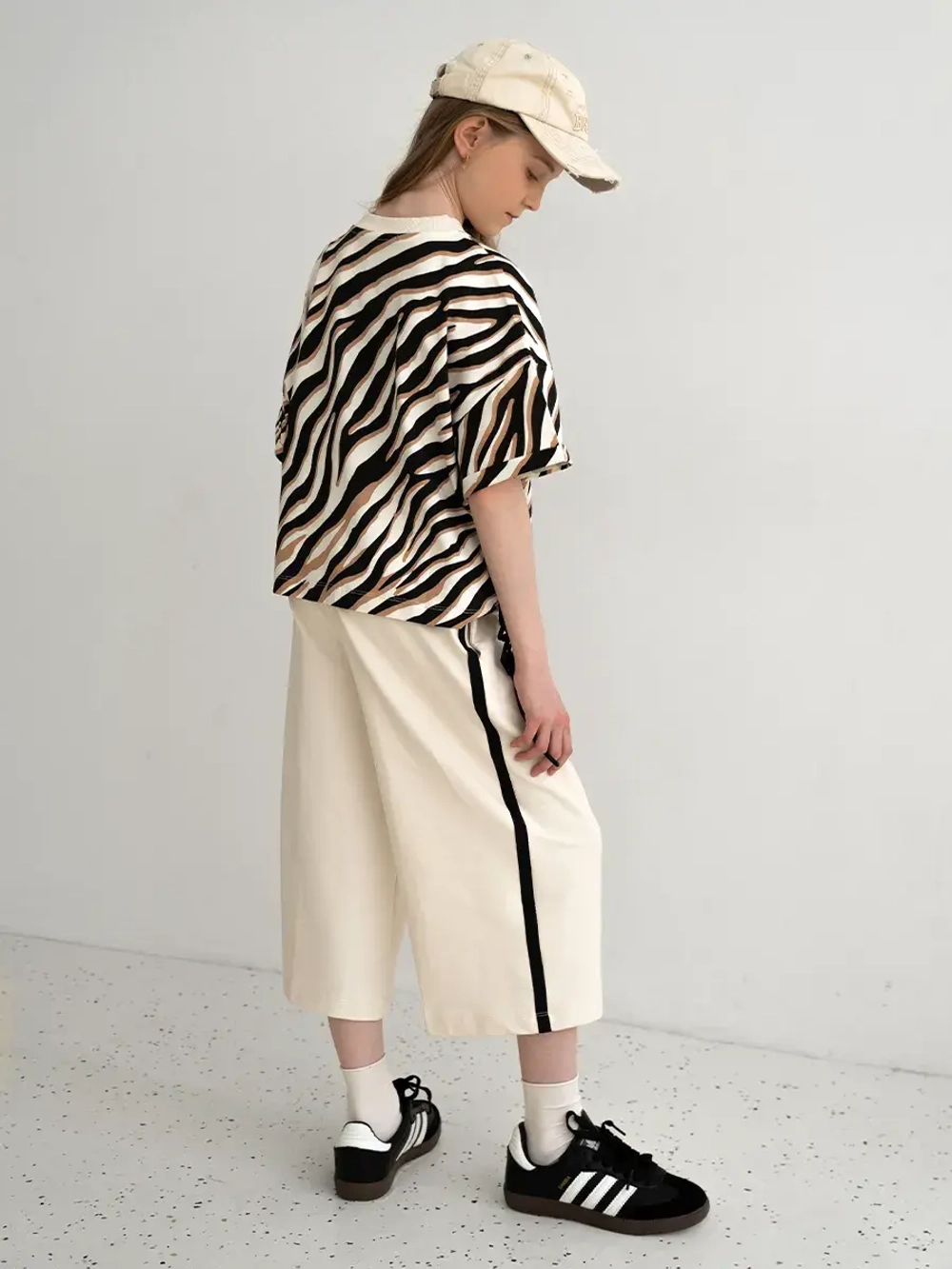 Костюм для девочки, футболка и кюлоты