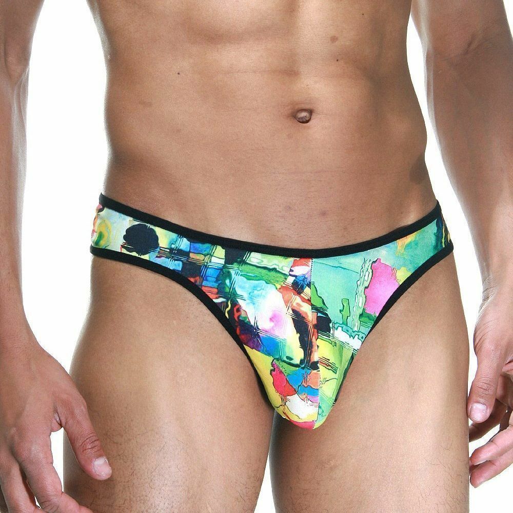Мужские трусы стринги с разноцветным принтом и черной окантовкой Cosmos Colors CP10_BGP