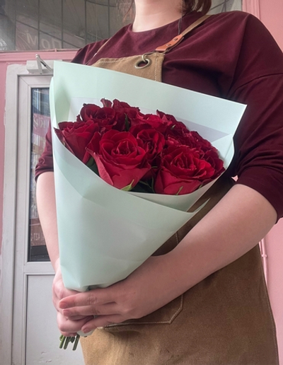Букет из 11 красных роз 40см